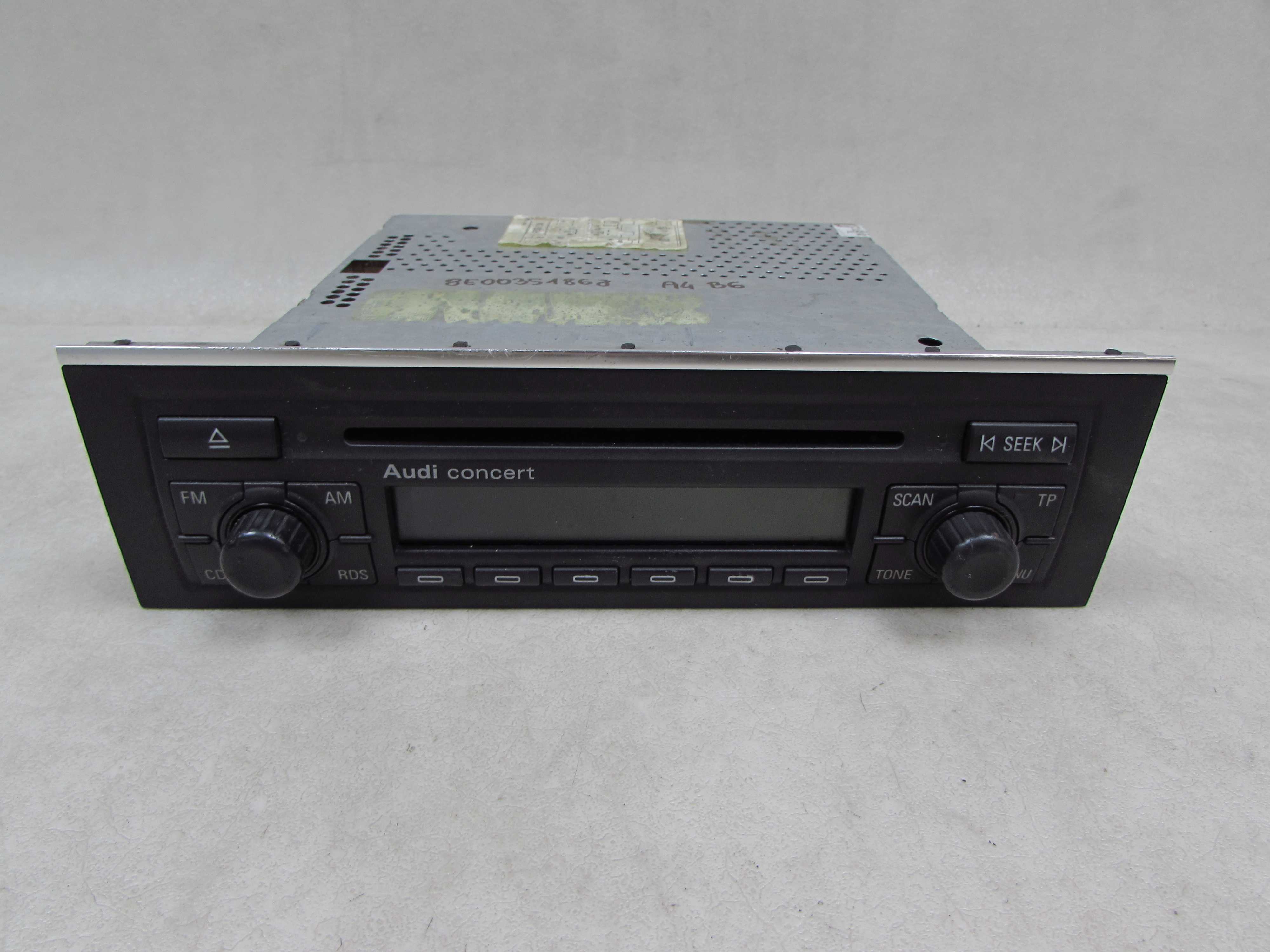 AUDI CONCERT RADIO CD 8E0035186 FABRYCZNE