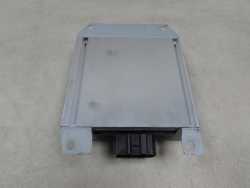 AUDI A4 B6 01-05 WZMACNIACZ ANTENY 8E5035223