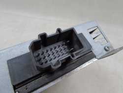 AUDI A4 B6 01-05 WZMACNIACZ ANTENY 8E5035223