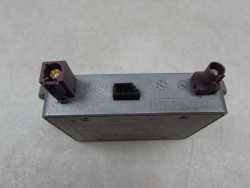 AUDI A4 B6 01-05 WZMACNIACZ ANTENY 8E0035456B