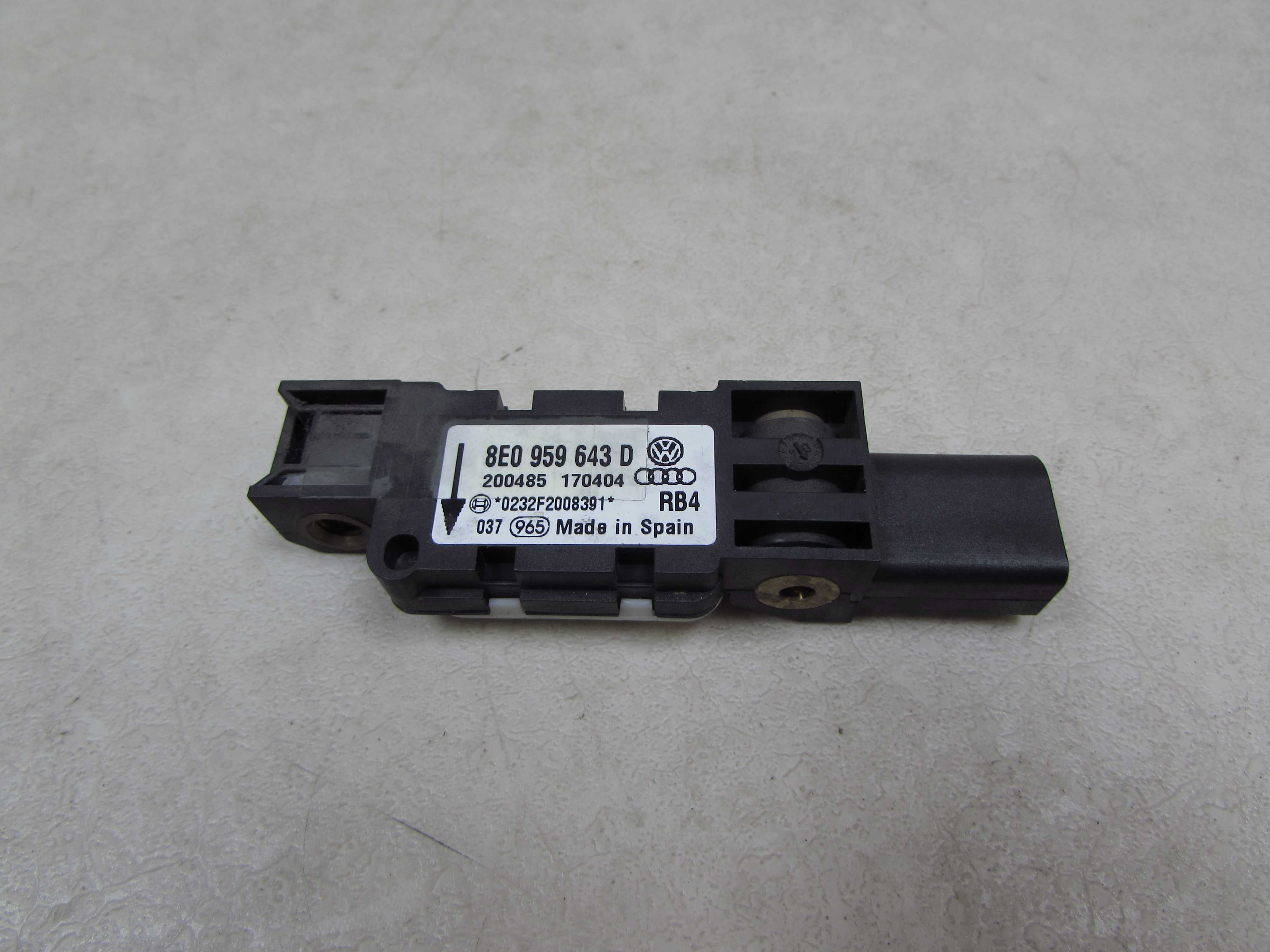 AUDI A4 B6 01-05 CZUJNIK UDERZENIOWY 8E0959643D
