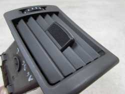 AUDI A4 B6 01-05 KRATKA NAWIEWU DESKI KONSOLI LEWA 8E0820901F