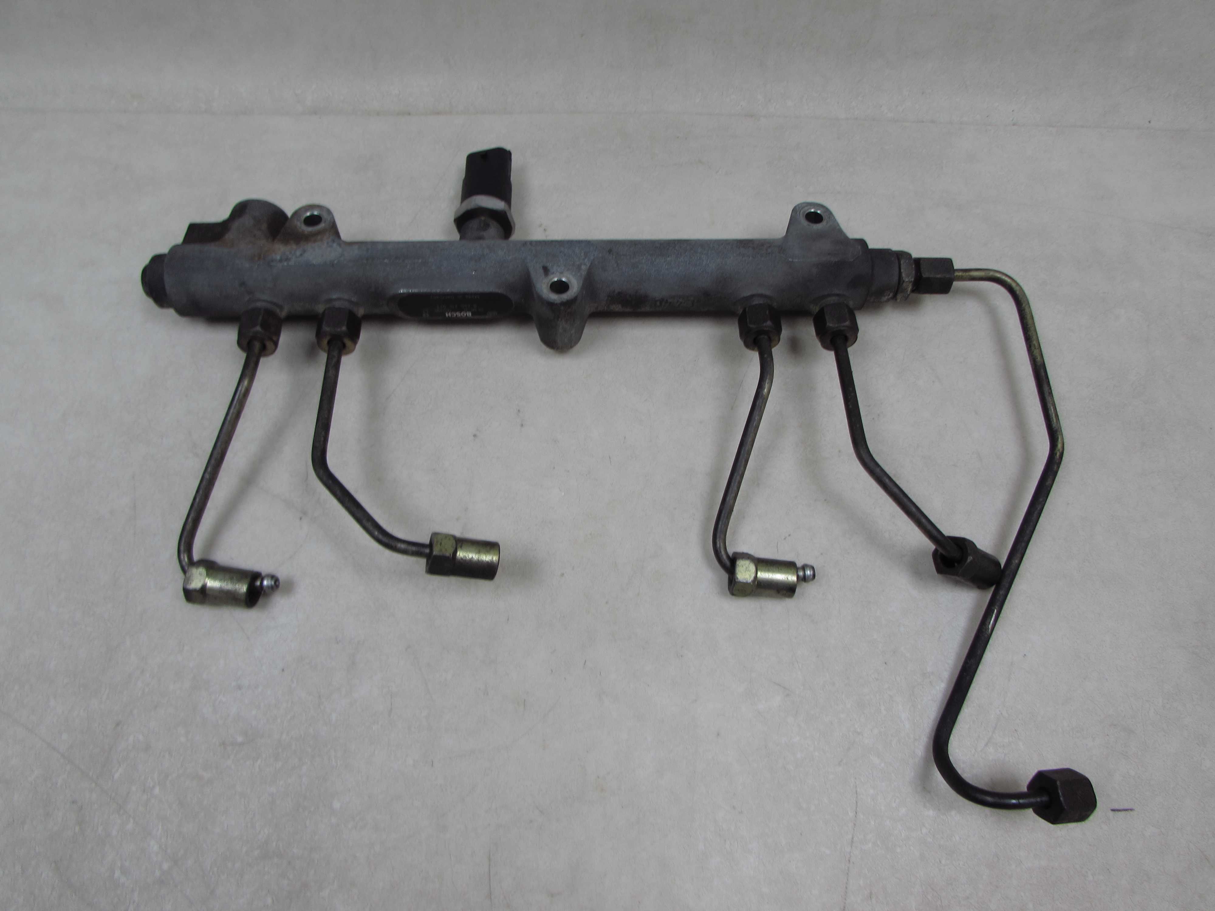 CHRYSLER GRAND VOYAGER IV 2.5 CRD 00-07 LISTWA WTRYSKOWA PRZEWODY CZUJNIK 0445214023