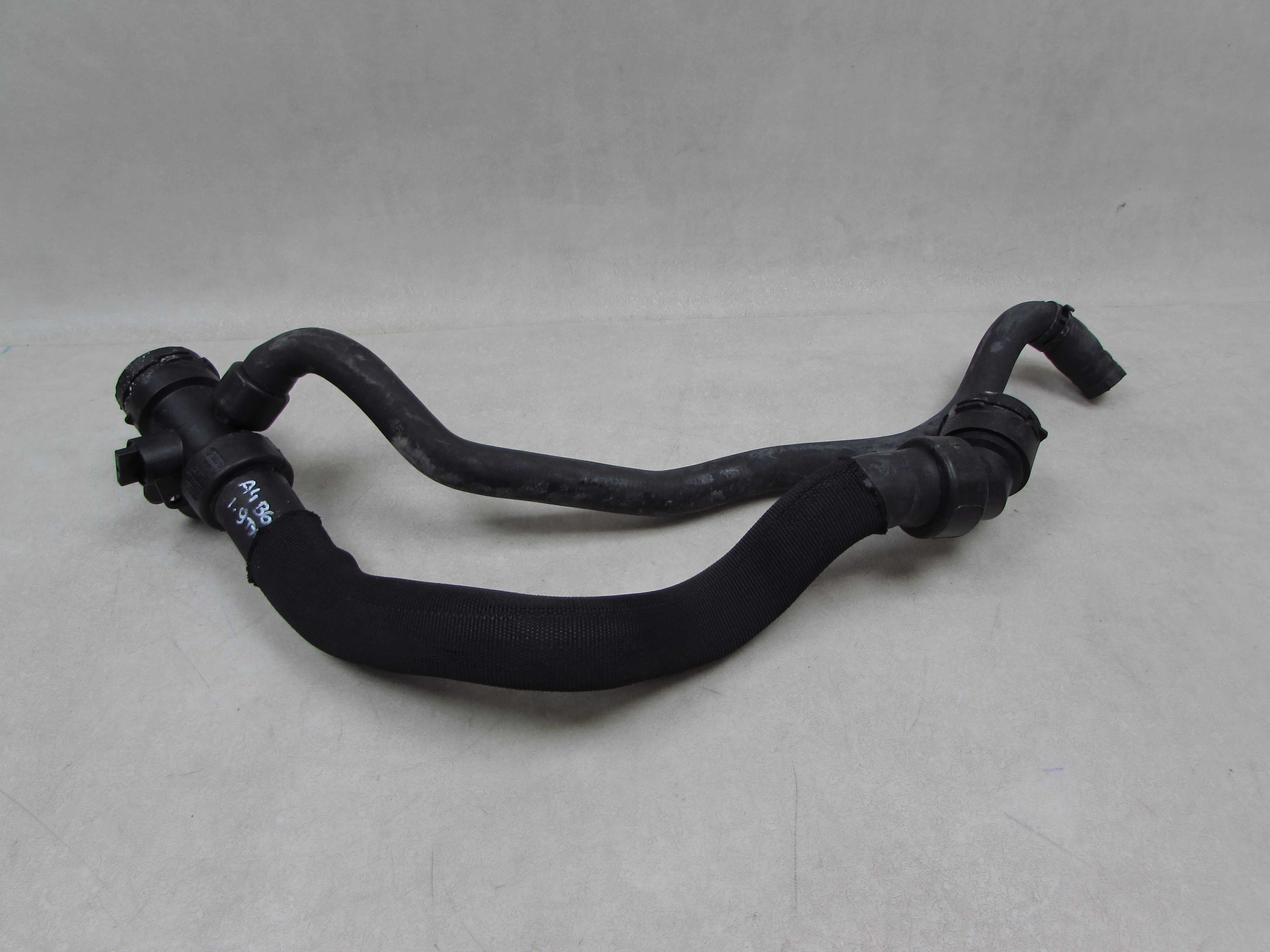 AUDI A4 B6 1.9 TDI 01-05 WAZ RURA PRZEWOD CHLODNICY WODY 8E0121055N