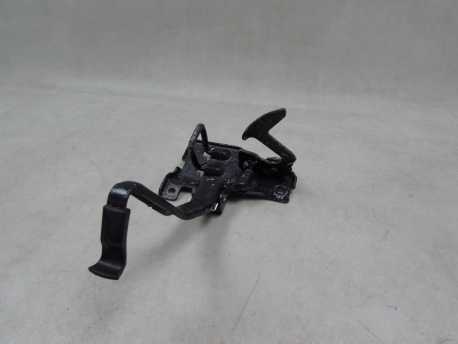 AUDI A4 B6 01-05 ZAMEK RYGIEL MASKI 8E0823480D