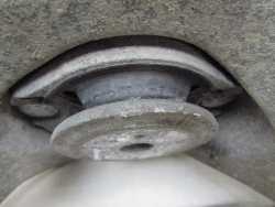 AUDI A4 B6 1.9 TDI 01-05 ŁAPA PODPORA SKRZYNI BIEGÓW 8E0399263AB