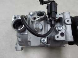 AUDI A4 B6 A8 D3 01-05 SPREZARKA KOMPRESOR KLIMATYZACJI 4E0260805AD