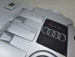 AUDI A4 B6 1.9 TDI 130KM OSLONA POKRYWA SILNIKA GORNA 038103925 013427/2AD 054682AF