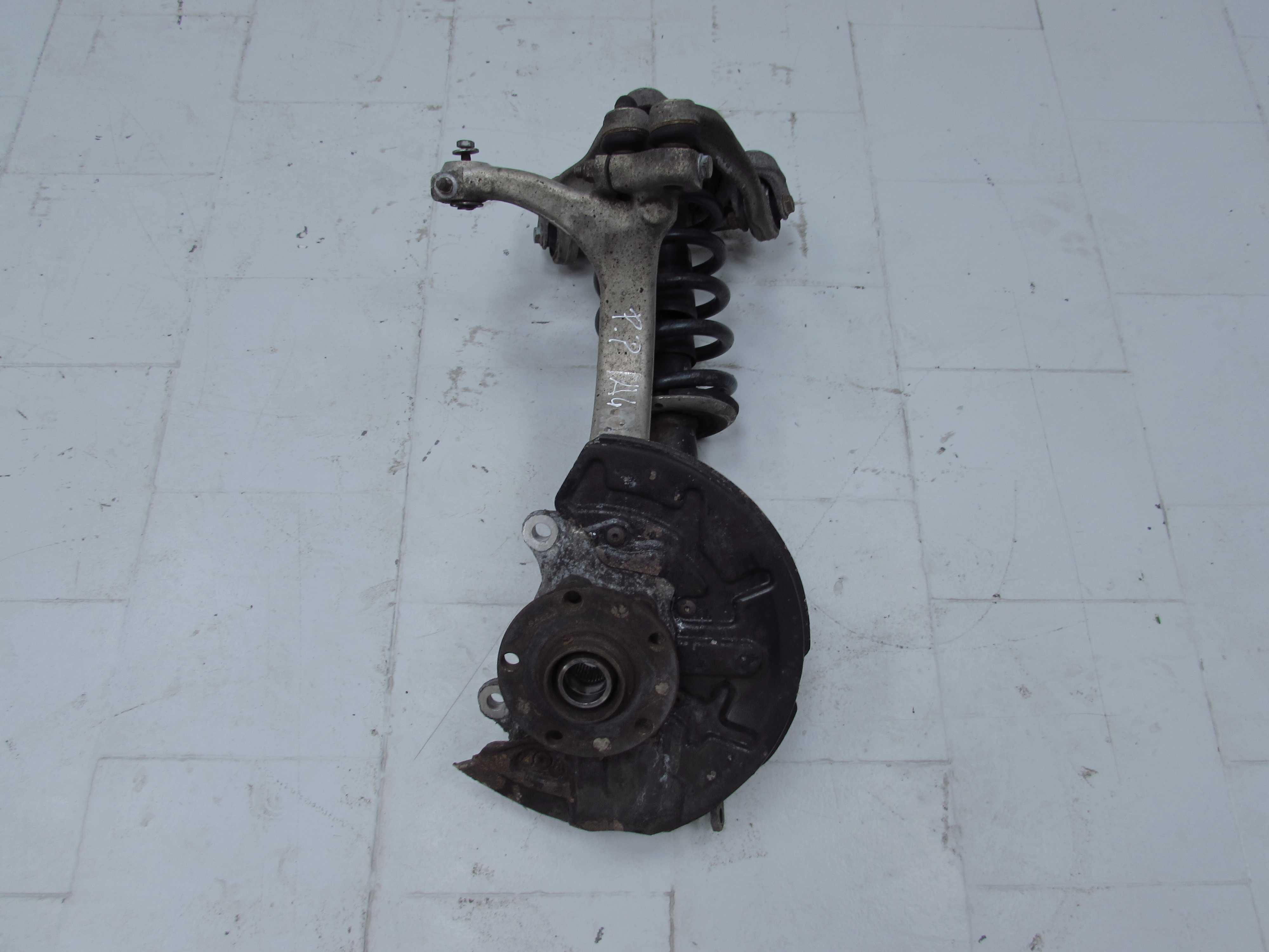 AUDI A4 B6 1.9 TDI 01-05 ZWROTNICA AMORTYZATOR PRZOD PRAWY KPL