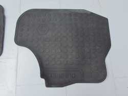 PIAGGIO PORTER QUARGO HIJET PFAU 04- DYWANIKI GUMOWE KPL