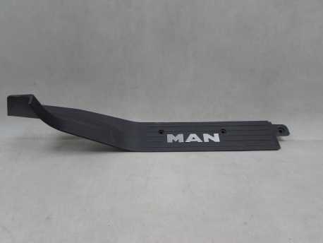 MAN TGL TGM TGA 8-180 07-12 LISTWA OSLONA PROGU LEWA