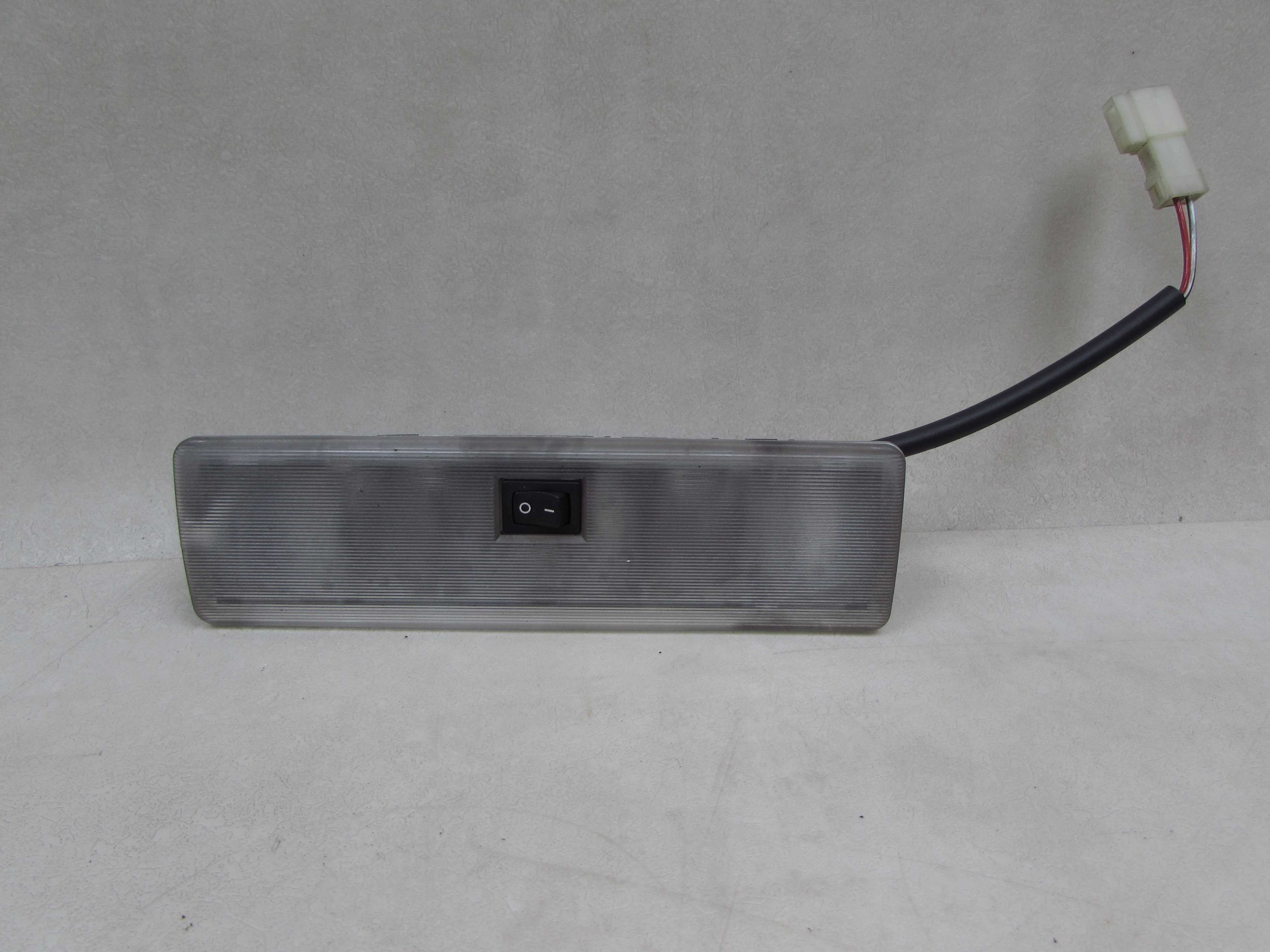 MAN TGL TGM TGA 8-180 07-12 LAMPKA OSWIETLENIA KABINY 81252016275