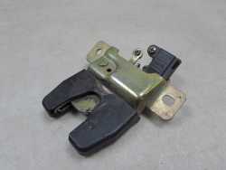 VW GOLF III VENTO ZAMEK KLAPY BAGAZNIKA 357827503B