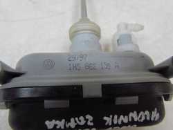 VW GOLF III VENTO ZSILOWNIK ZAMKA BAGAZNIKA 1H5862159A