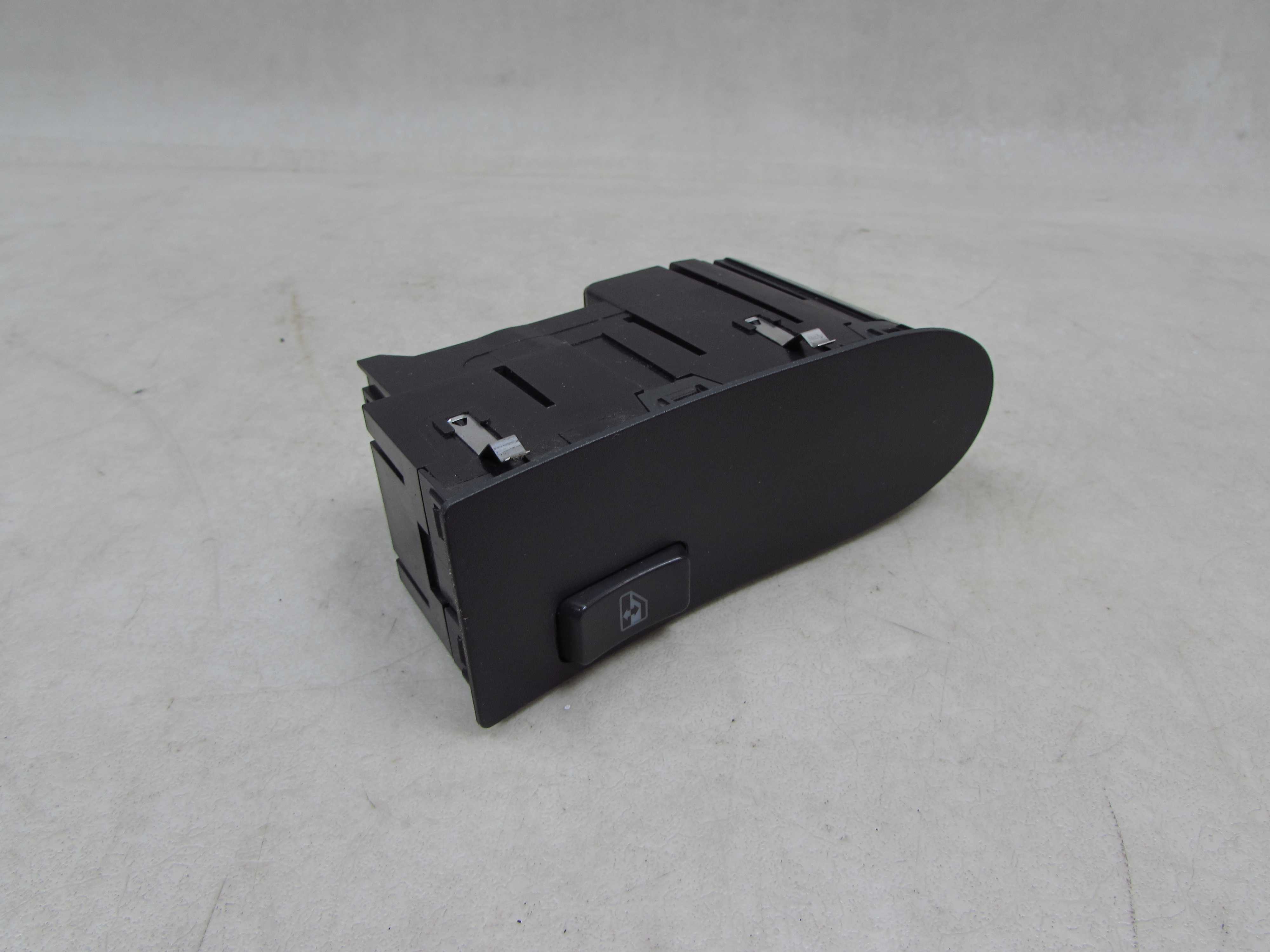 MAN TGL TGM TGA 8-180 07-12 PANEL PRZELACZNIK SZYB PRAWY 81258067073