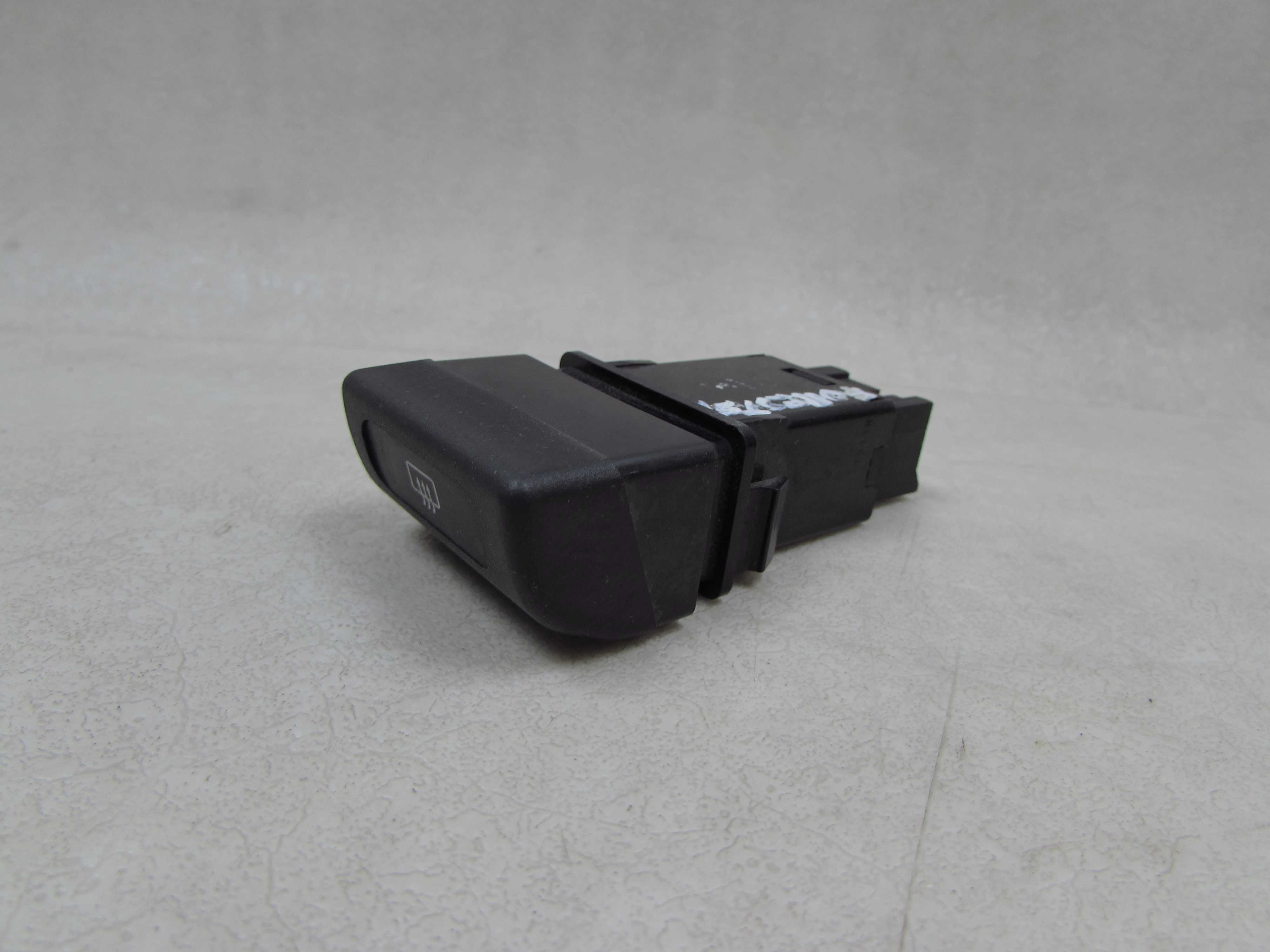 SUBARU FORESTER SF 97-02 PANEL PRZELACZNIK PODGRZEWANIA SZYBY