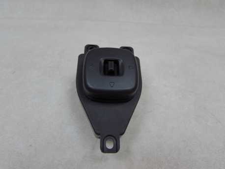 MAZDA 3 I 03-06 PANEL PRZELACZNIK REGULACJI LUSTEREK BJOE66600