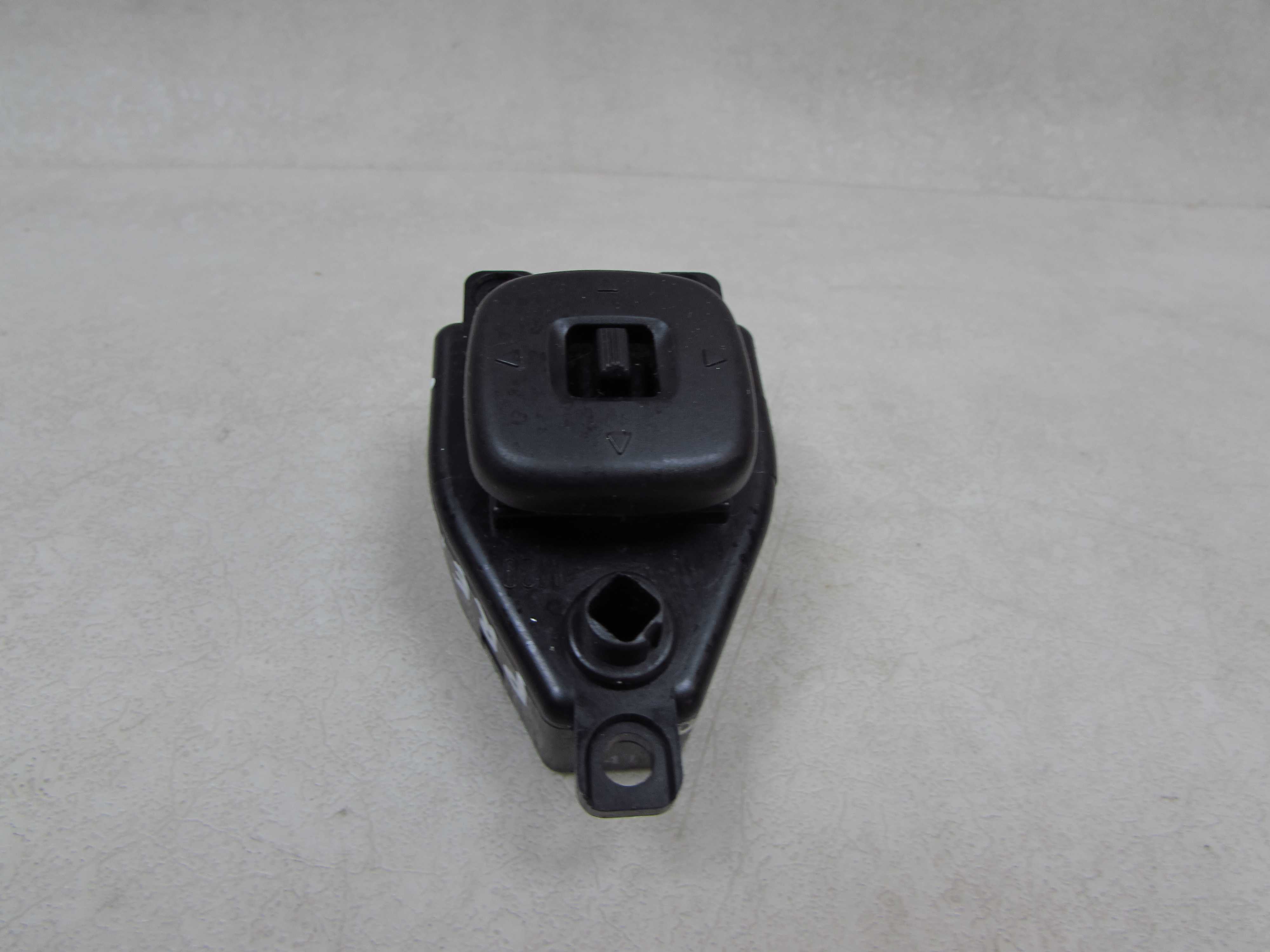 MAZDA 2 PREMACY 03-07 PANEL PRZELACZNIK REGULACJI LUSTEREK