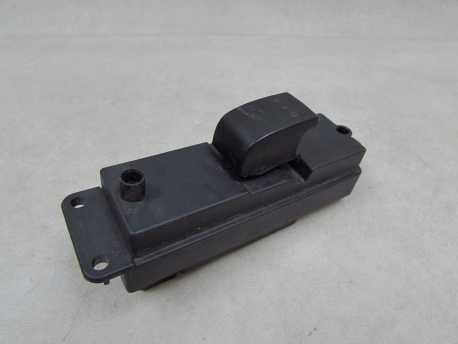 MAZDA 3 I BK 03-06 PANEL PRZELACZNIK SZYB PRAWY BS3E66370