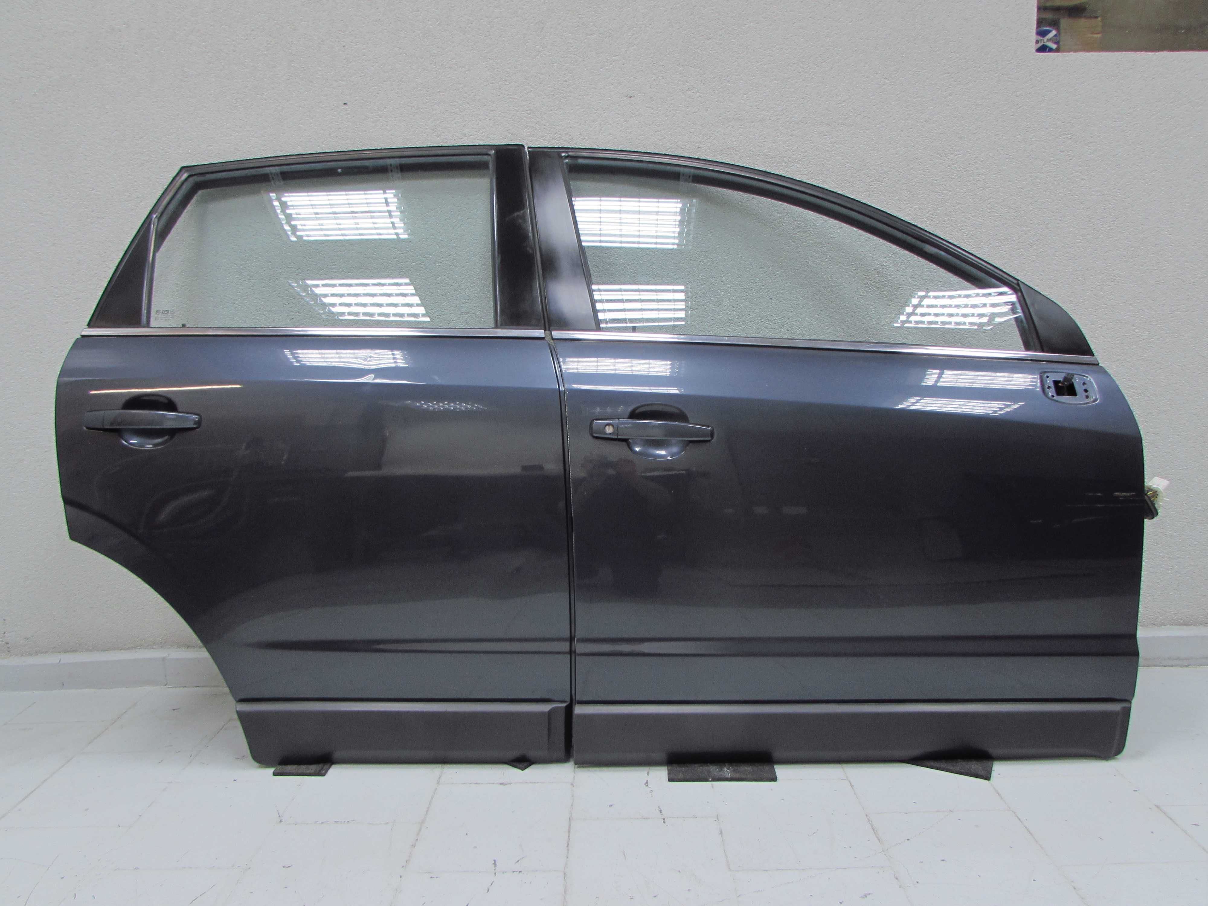 OPEL ANTARA 06-10 DRZWI TYL PRAWE TYLNE 88U
