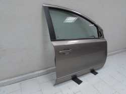 NISSAN NOTE E11 06-13 DRZWI PRZOD PRAWE PRZEDNIE C30
