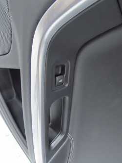 VOLVO S60 II V60 R DESIGN 10-17 TAPICERKA BOCZEK DRZWI PRAWY TYL SKORA 3539682Y2R