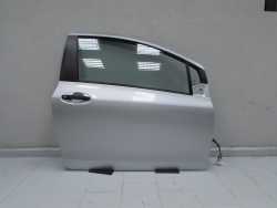 TOYOTA YARIS II LIFT 3D 06-11 DRZWI PRAWE PRZOD KPL 1E7