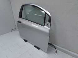 TOYOTA YARIS II LIFT 3D 06-11 DRZWI PRAWE PRZOD KPL 1E7