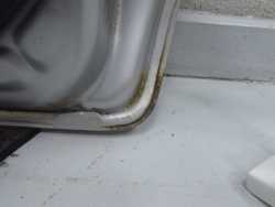 TOYOTA YARIS II LIFT 3D 06-11 DRZWI LEWE PRZOD KPL 1E7
