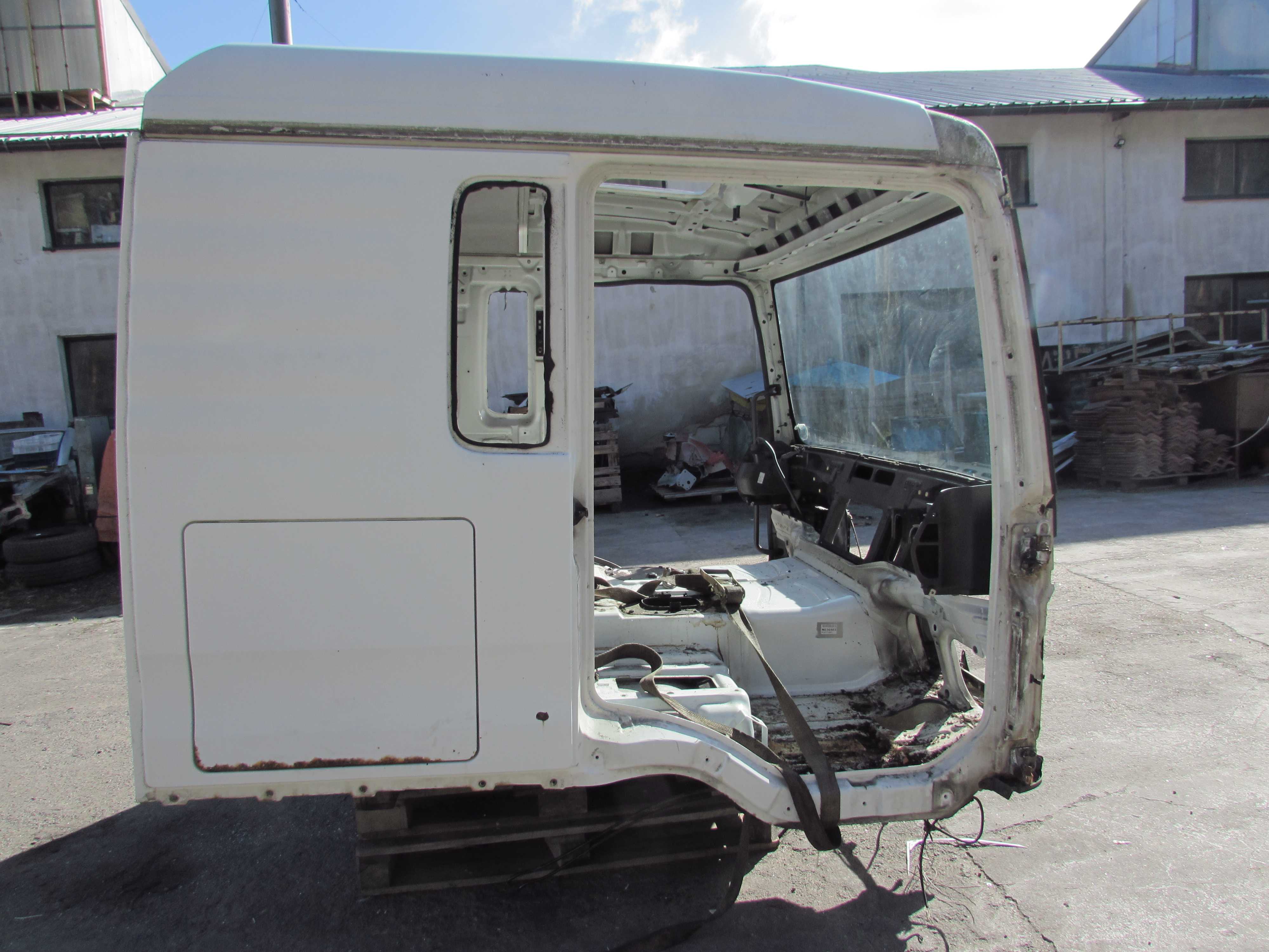 MAN TGL TGM TGA 07-18 WASKA KABINA SYPIALNIA KAROSERJA SZKIELET CWIARTKA SLUPEK 08R POMORSKIE