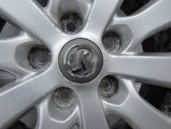 OPEL ASTRA IV J ZAFIRA C KOLA FELGI ALUMINIOWE 13276347 5X115 7J17 ET44 225/50R17