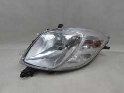 TOYOTA YARIS II LIFT 09-11 LAMPA PRZOD PRAWA REFLEKTOR 89900738 81110-0D130 UK