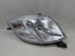 TOYOTA YARIS II LIFT 09-11 LAMPA PRZOD LEWA REFLEKTOR 89900739 81150-0D130 UK