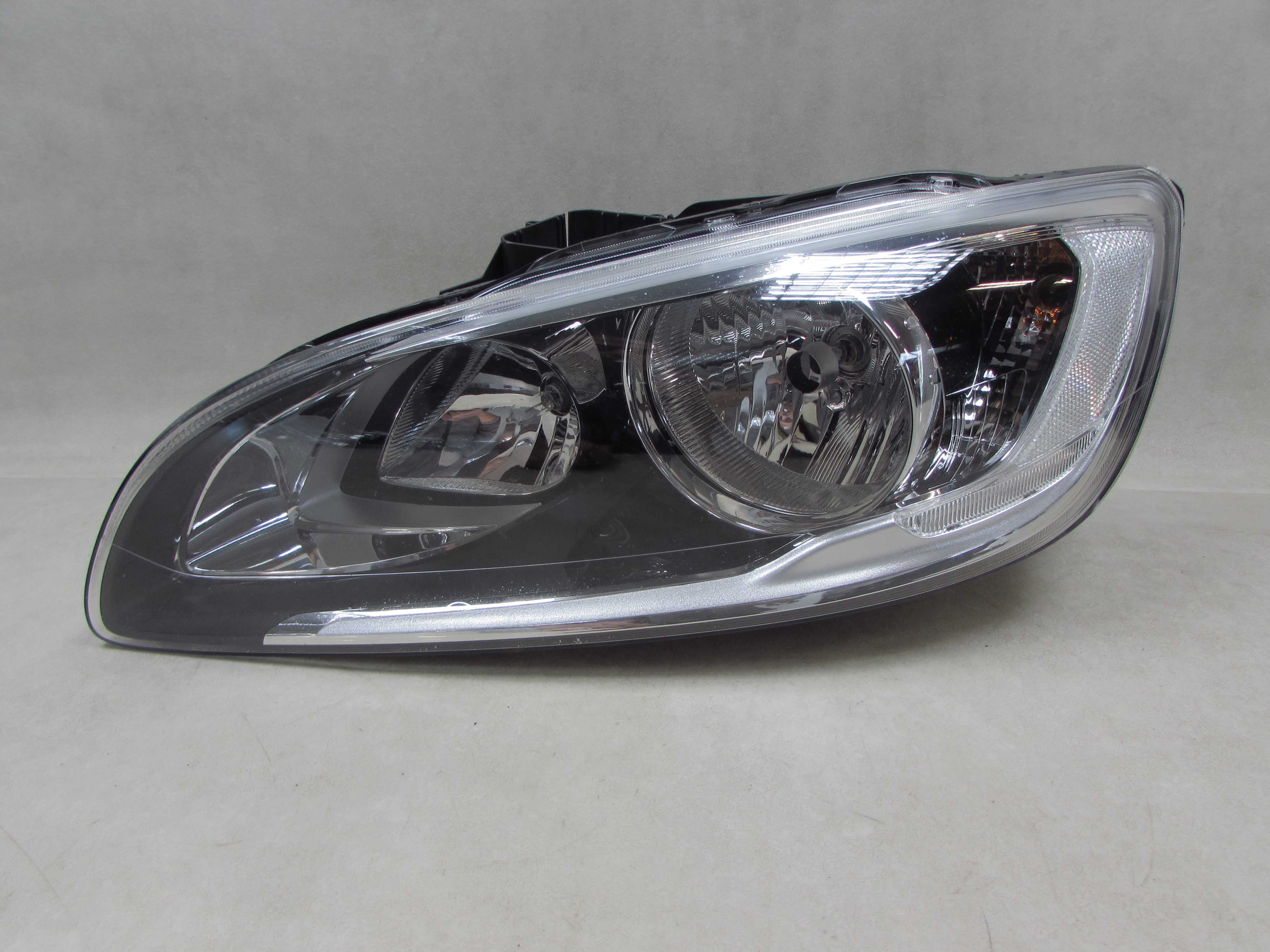 VOLVO S60 II V60 LIFT FL 13-18 LAMPA REFLEKTOR PRZOD LEWY 31420271 UK