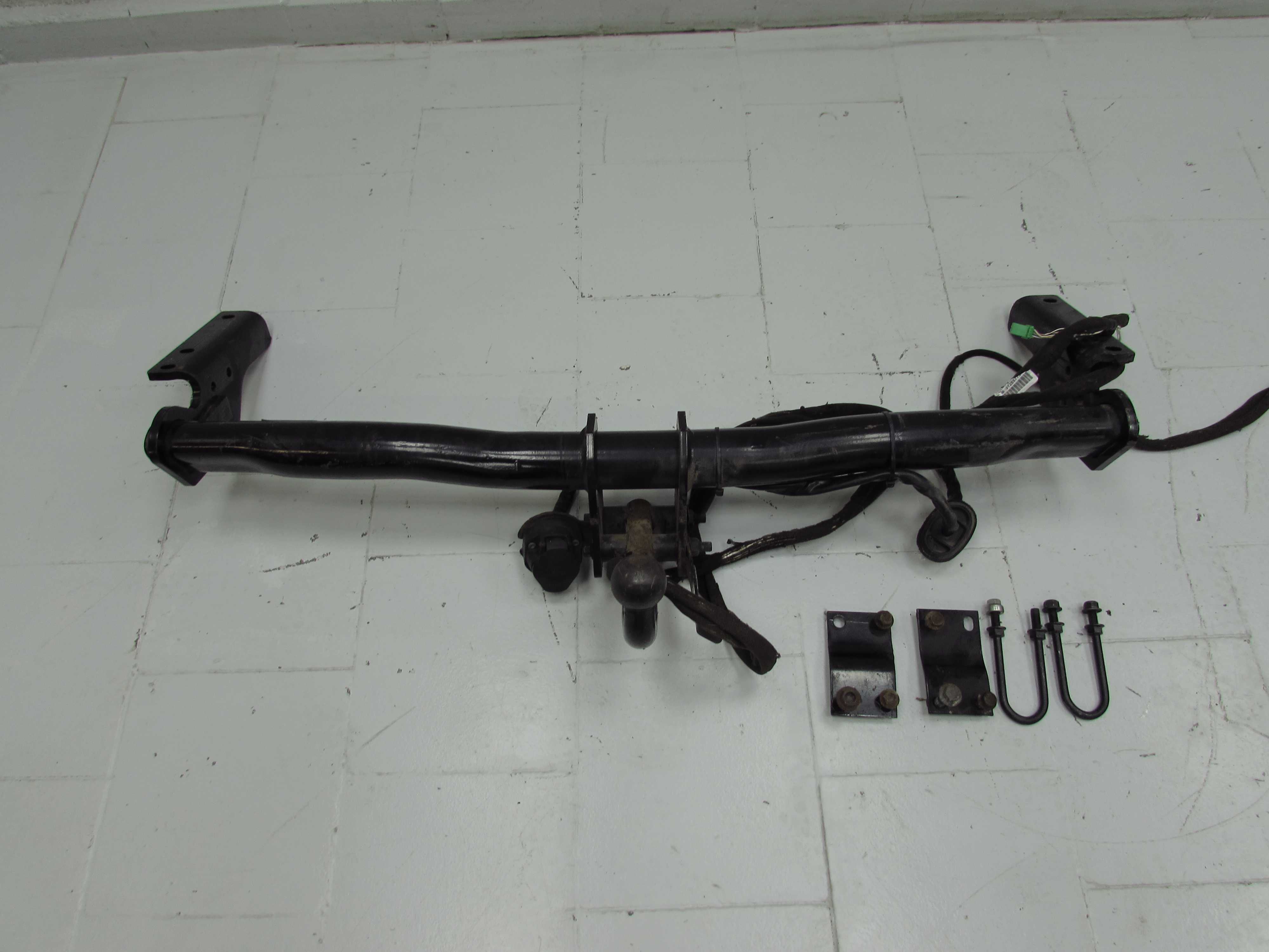 VOLVO XC90 HAK HOLOWNICZY WIAZKA THULE 30744118 02-14