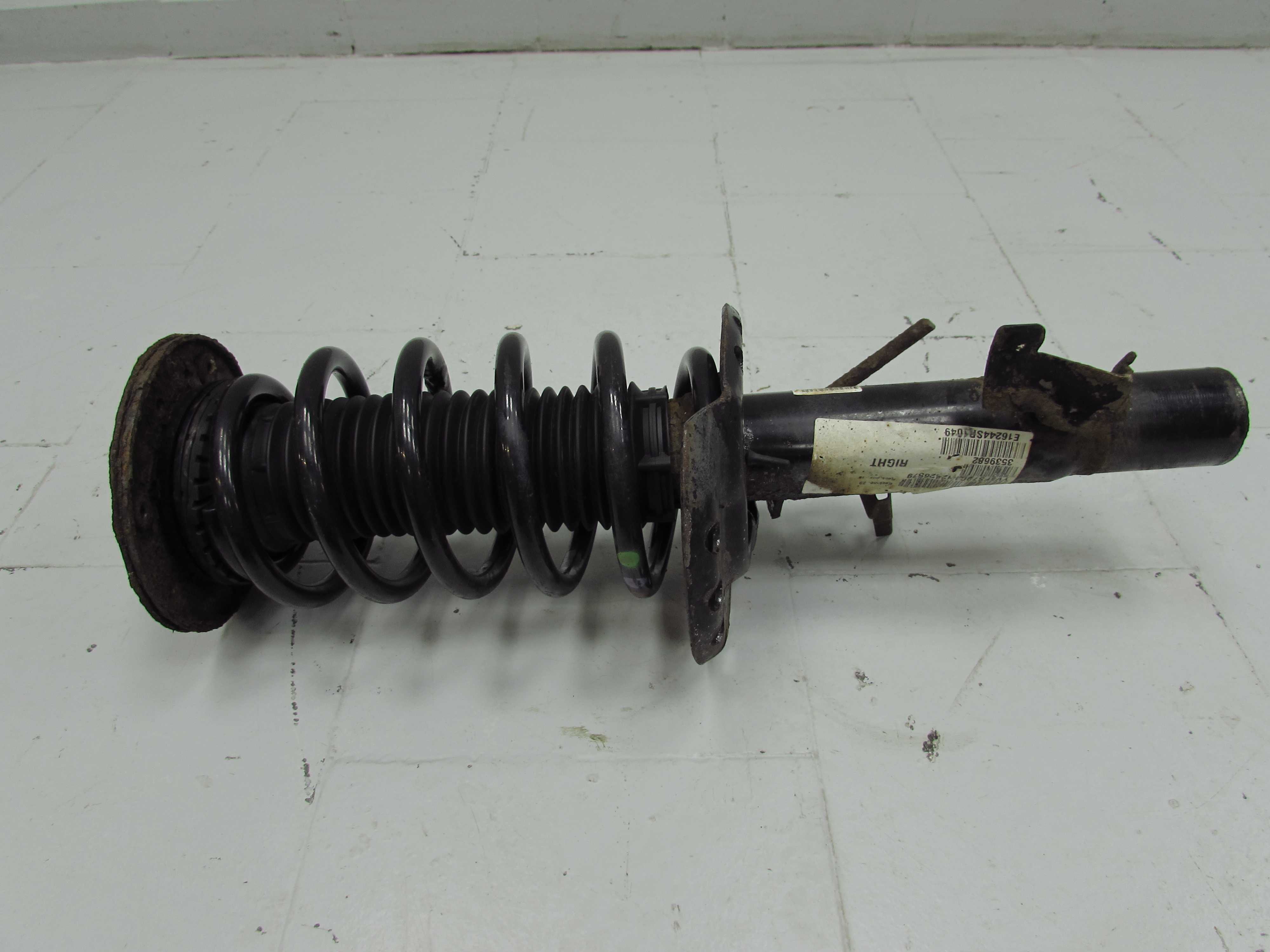 VOLVO S60 II V60 10-18 MCPERSON MCPHERSON AMORTYZATOR PRZOD PRAWY 31323219