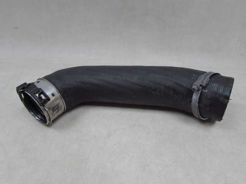 VOLVO S60 II V60 XC 2.0 D3 13-18 RURA WAZ PRZEWOD POWIETRZA INTERCOOLERA 31657739