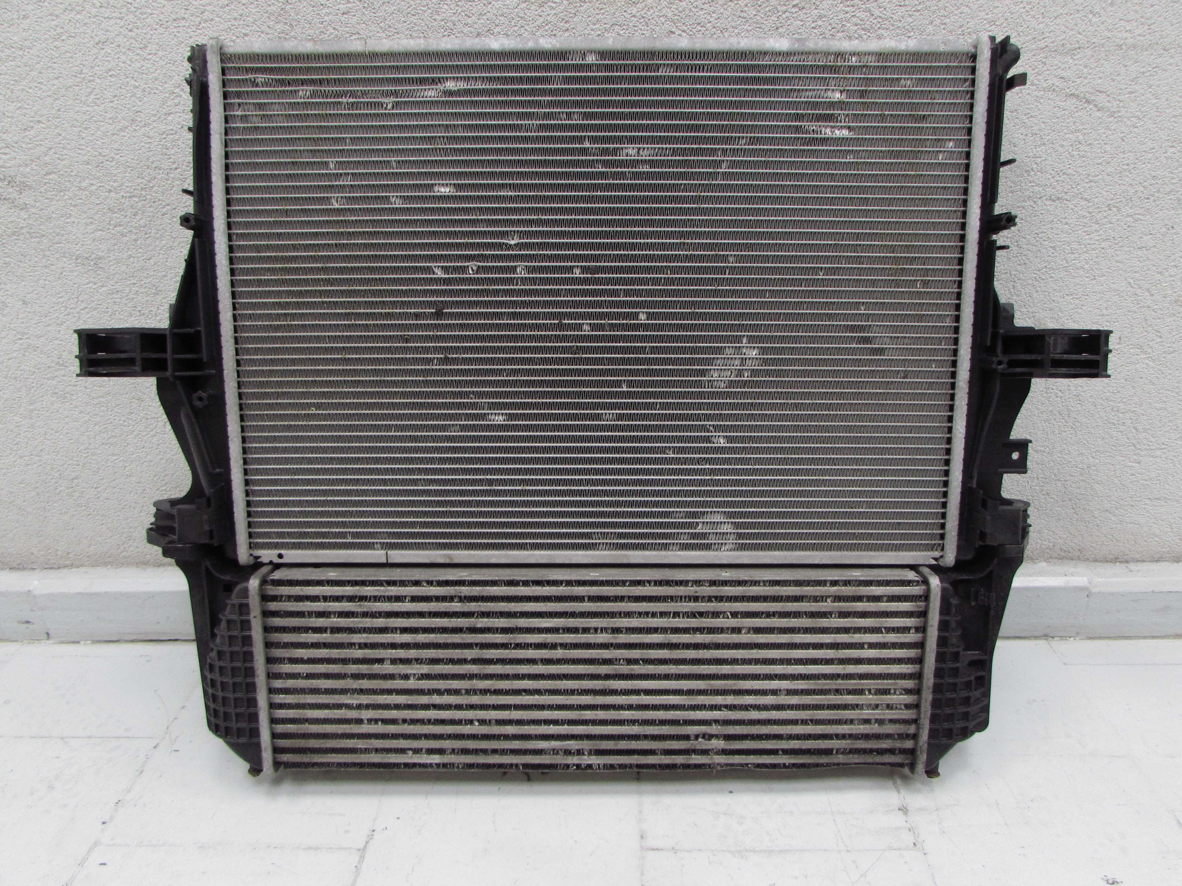 IVECO DAILY IV LIFT 11-19 2.3 3.0 CHLODNICE OBUDOWA WODY INTERCOOLER 5801264636 5801526777 IVECO DAILY IV LIFT 11-19 2.3 3.0 CHLODNICE OBUDOWA WODY INTERCOOLER 5801264636 5801526777