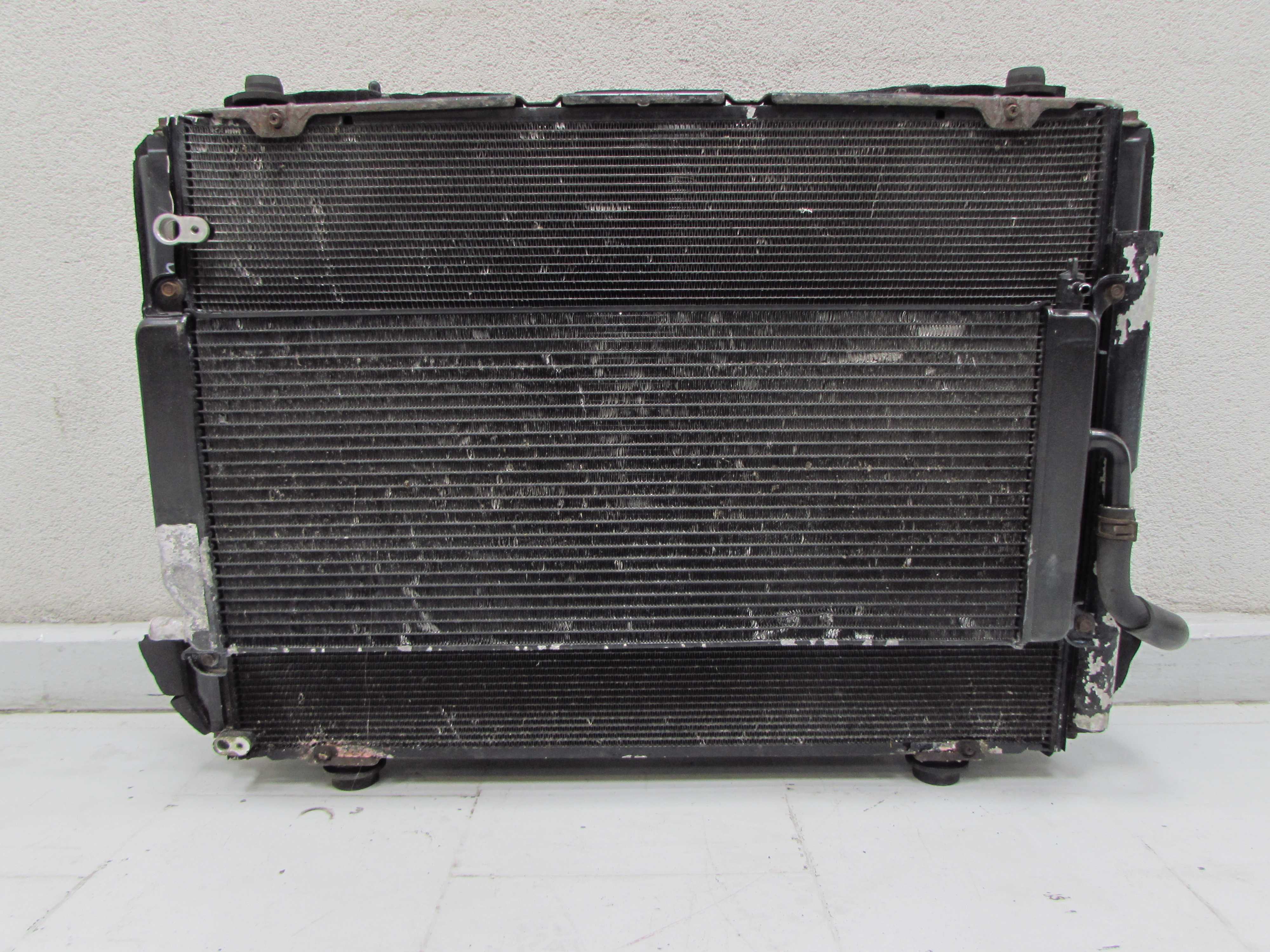 LEXUS RX400H II RX 400 3.3 HYBRYDA 03-08 KOMPLET CHLODNIC WENTYLATORY 89257-26020 122070-0675