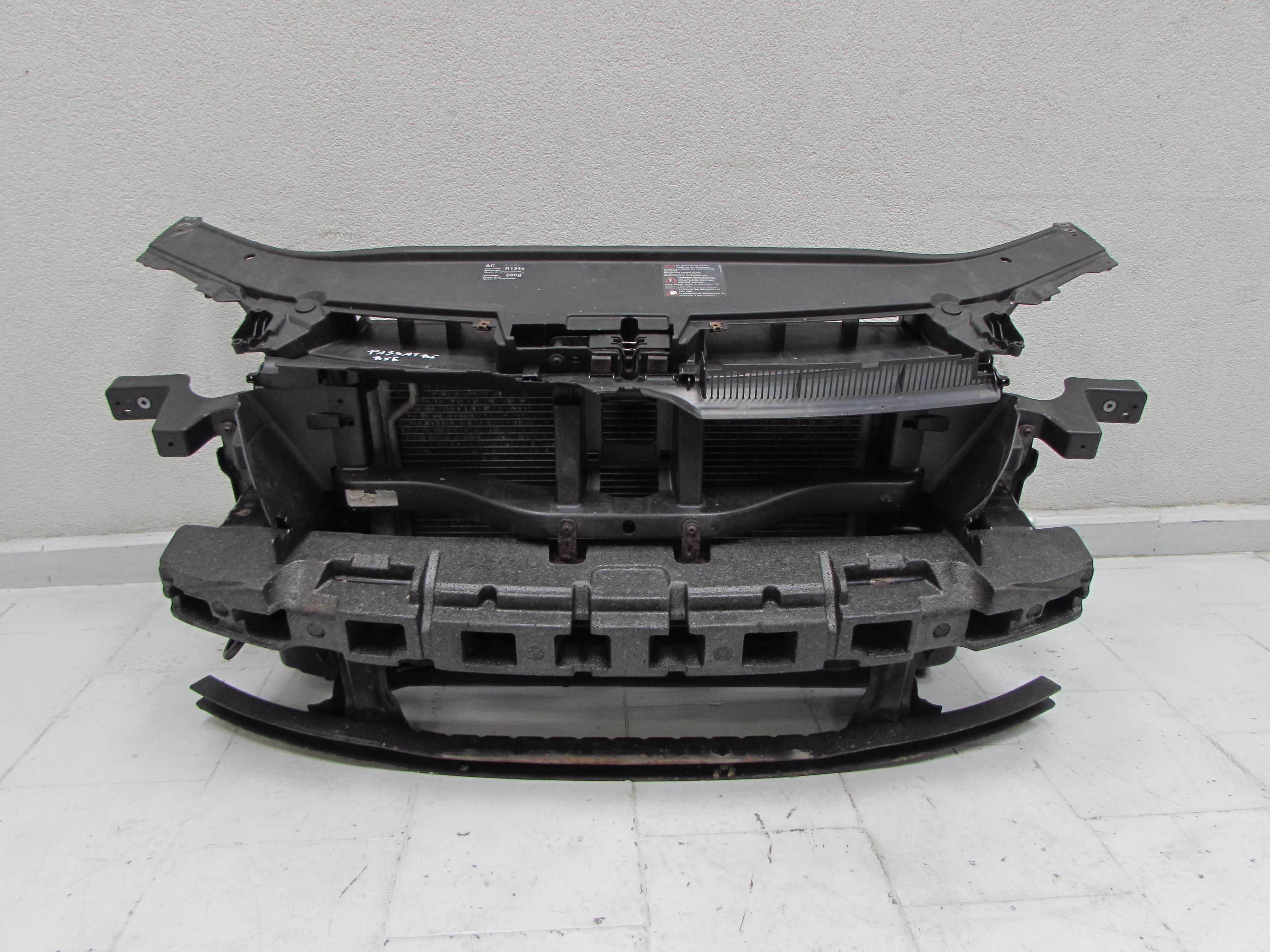 VW PASSAT B6 2.0 TDI BXE 05-10 WZMOCNIENIE PAS PRZOD CHLODNICE BELKA 1K0121207T 1K0121253AA 3C0145805R VW PASSAT B6 2.0 TDI BXE 05-10 WZMOCNIENIE PAS PRZOD CHLODNICE BELKA 1K0121207T 1K0121253AA 3C0145805R