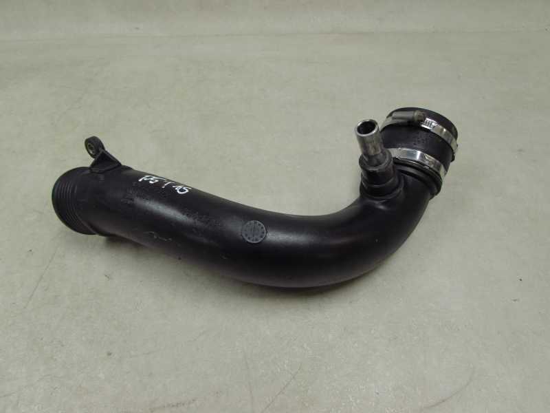 VOLVO XC90 2.4 D5 RURA PRZEWOD POWIETRZA DOLOT 30714480 30714479 06-
