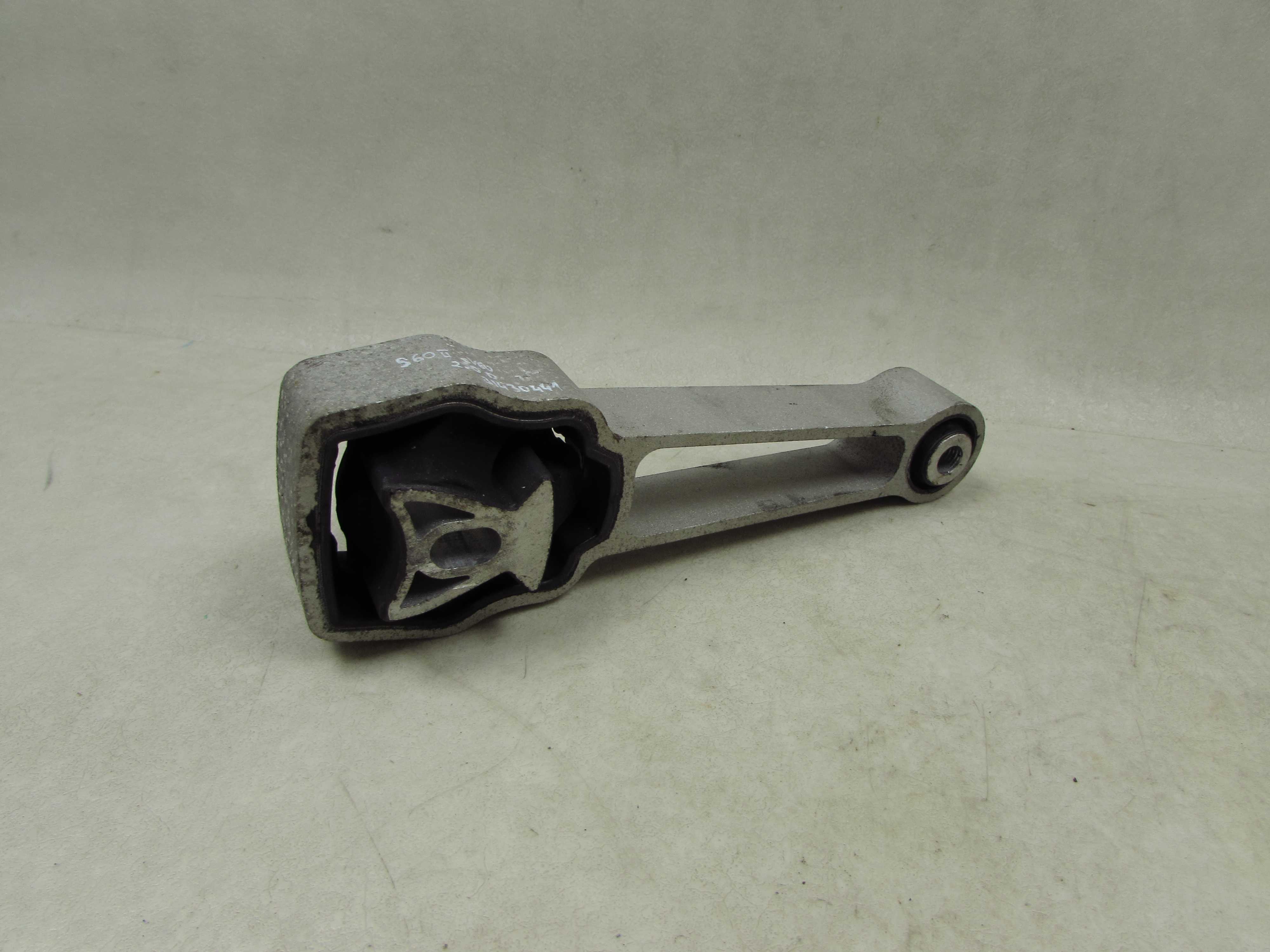 VOLVO S60 II V60 XC60 2.0 D3 D4 13-18 LAPA PODUSZKA SILNIKA 31430441