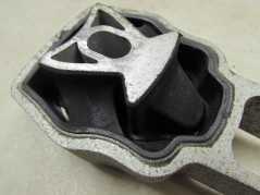 VOLVO S60 II V60 XC60 2.0 D3 D4 13-18 LAPA PODUSZKA SILNIKA 31430441