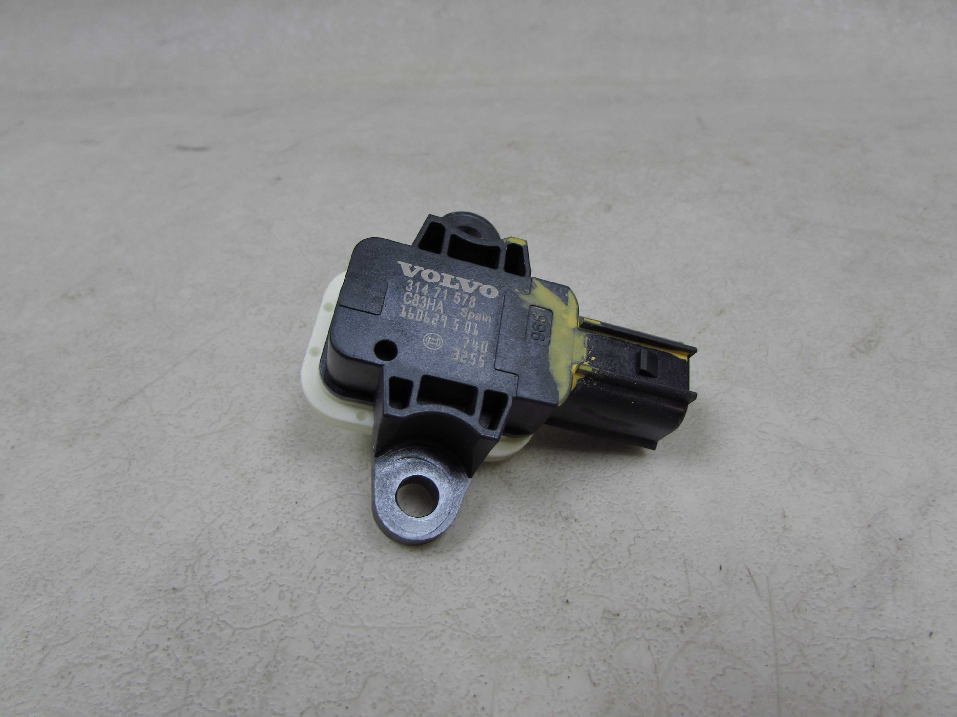 VOLVO S60 II V60 10-18 CZUJNIK UDERZENIA UDERZENIOWY 31471578