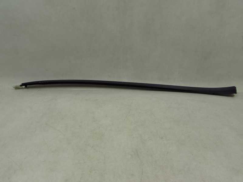 OPEL ASTRA IV J LIFT FL 09-15 LISTWA OSLONA SZYBY CZOLOWEJ LEWA 13280301 OPEL ASTRA IV J LIFT FL 09-15 LISTWA OSLONA SZYBY CZOLOWEJ LEWA 13280301