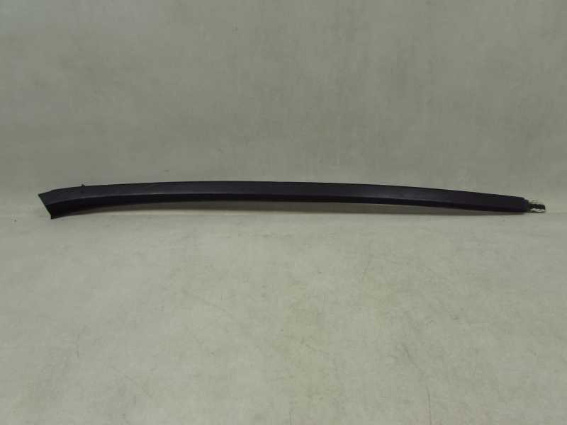 OPEL ASTRA IV J LIFT FL 09-15 LISTWA OSLONA SZYBY CZOLOWEJ PRAWA 13280302 OPEL ASTRA IV J LIFT FL 09-15 LISTWA OSLONA SZYBY CZOLOWEJ PRAWA 13280302