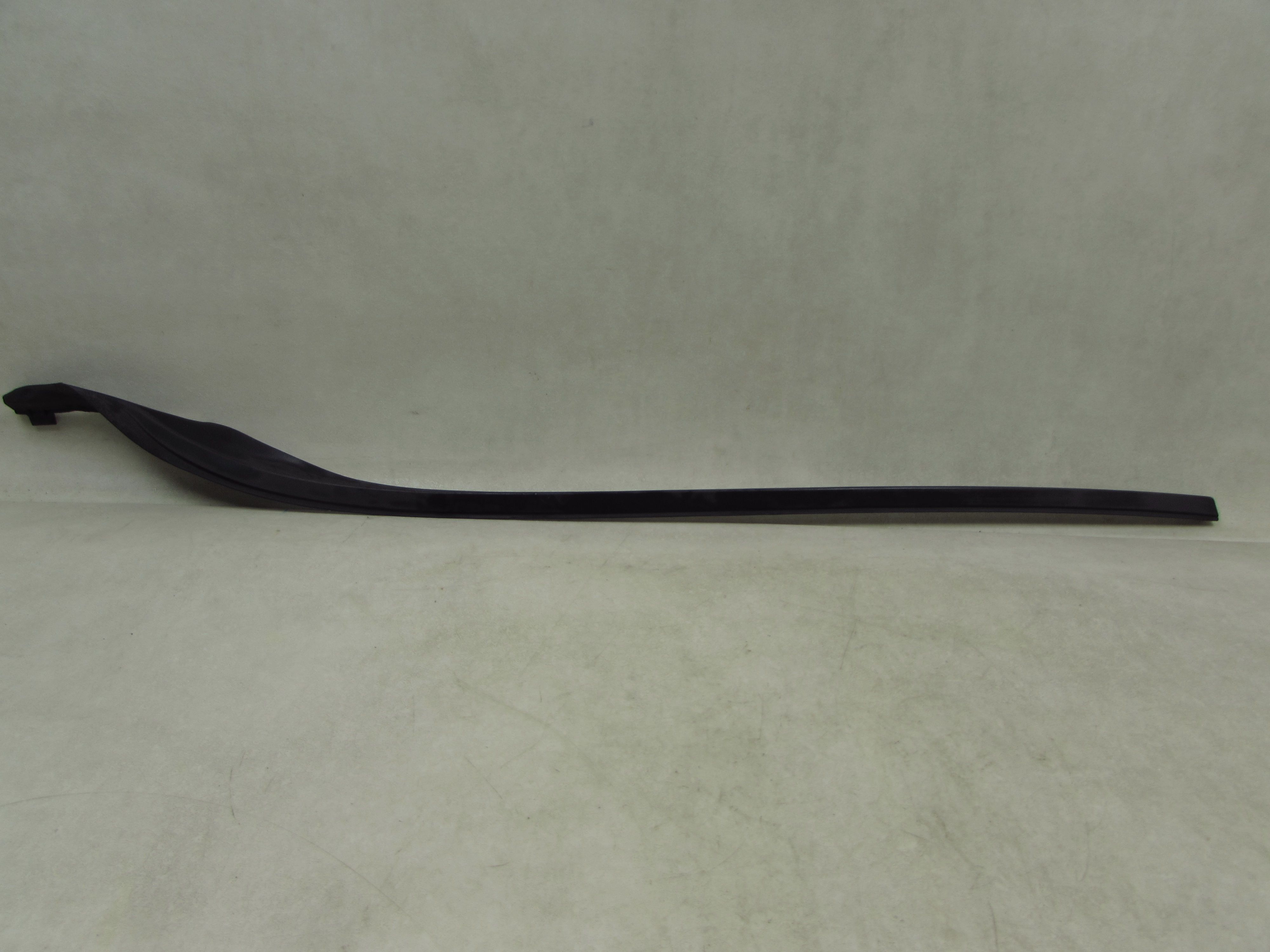 VOLVO S60 II V60 FL LIFT 13- LISTWA USZCZELKA SZYBY CZOLOWEJ LEWA 31416140