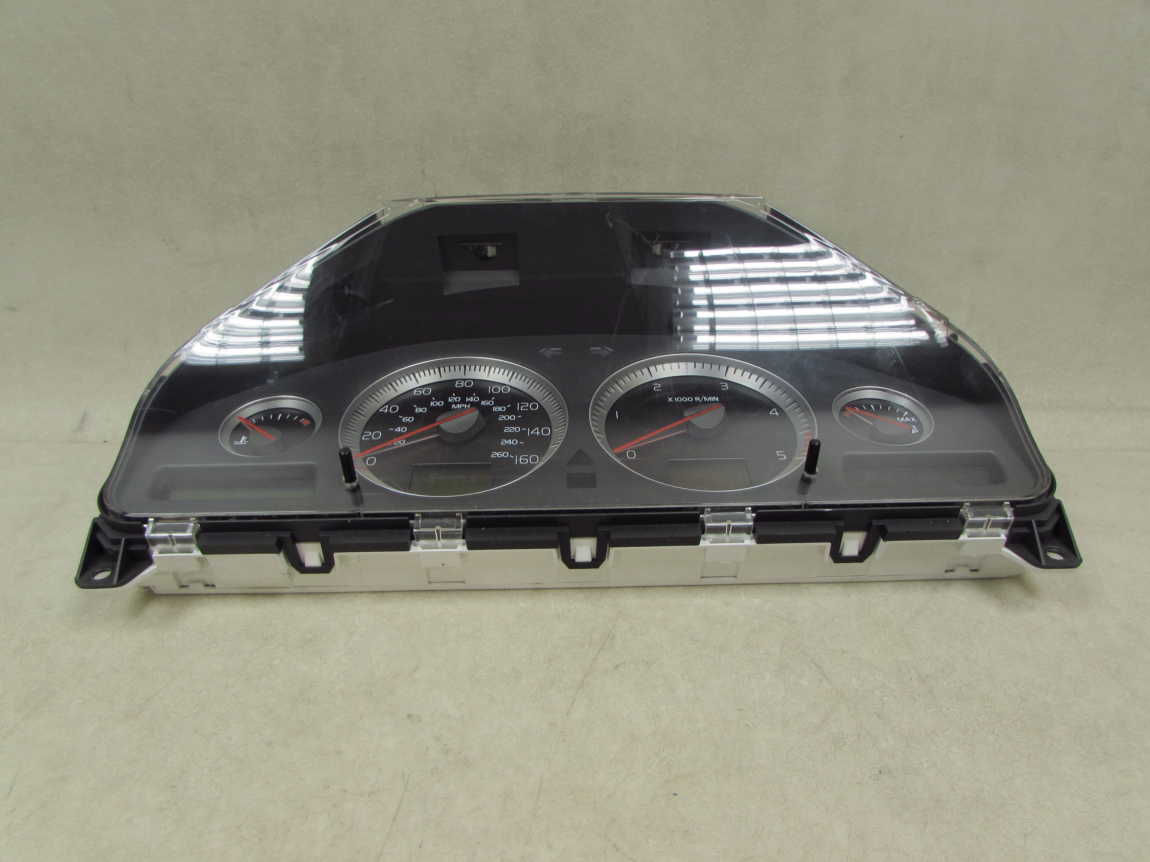 VOLVO XC90 2.4 D5 LIFT AUTOMAT 06-14 LICZNIK ZEGAR 31296343