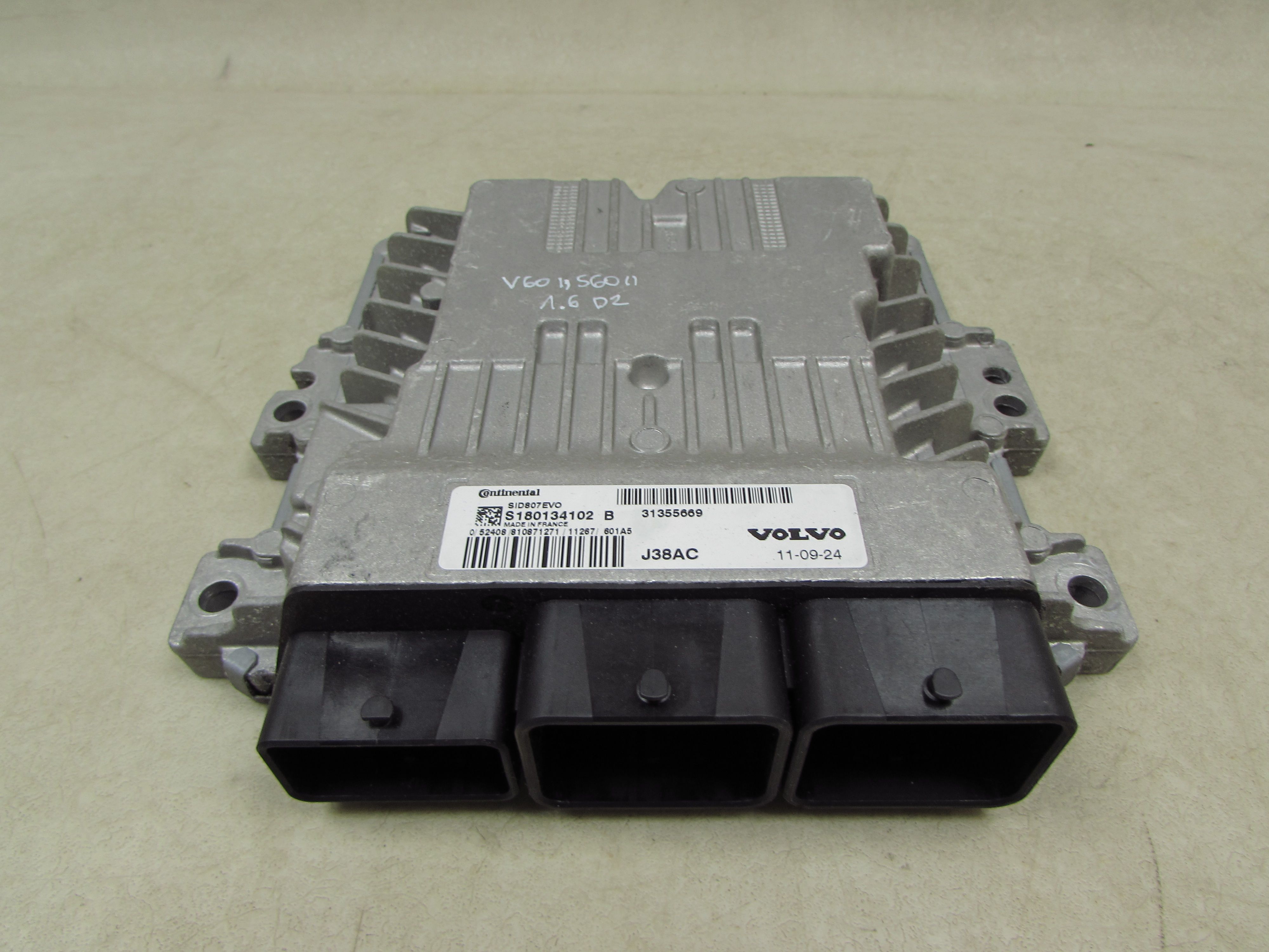 VOLVO V60 II V60 1.6 D2 13-18 KOMPUTER STEROWNIK SILNIKA 31355669