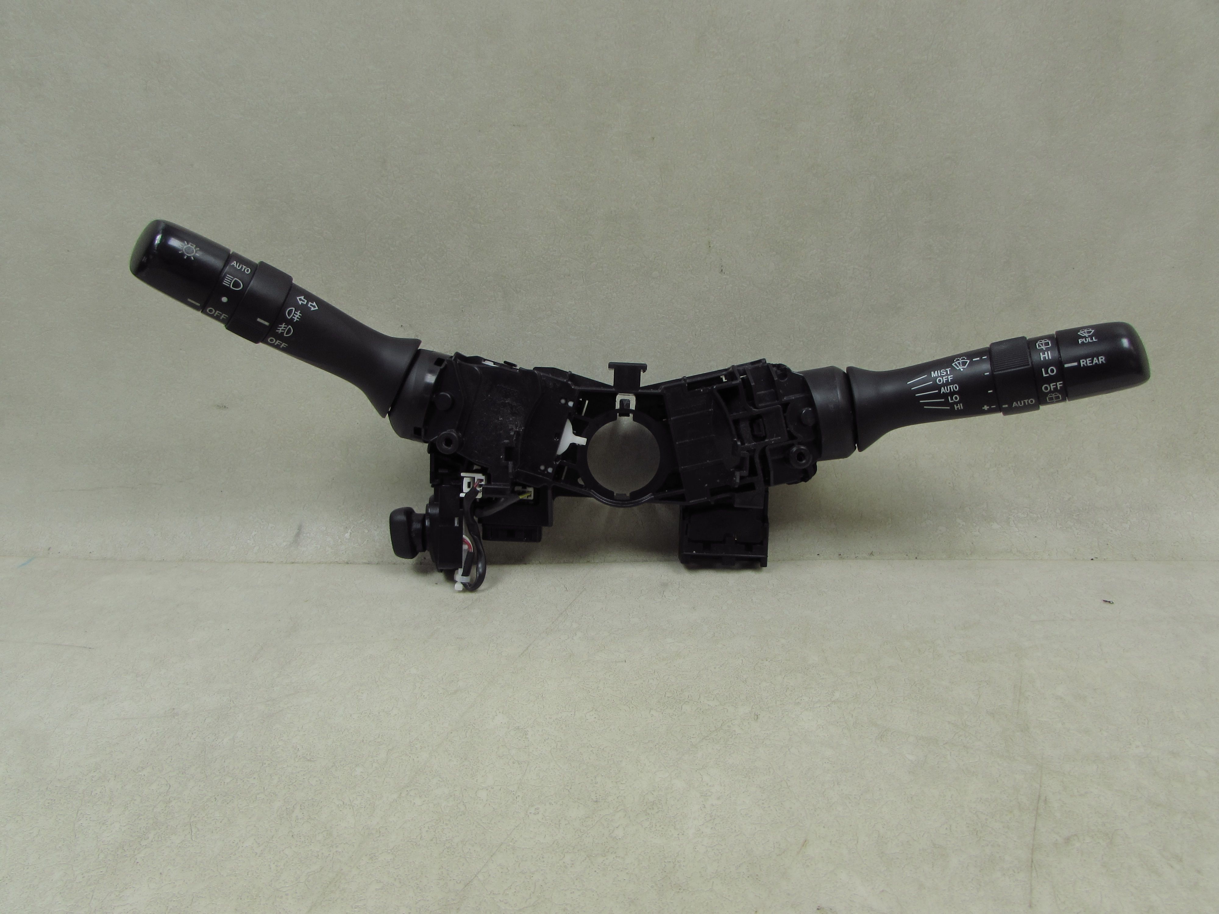 LEXUS RX400H 03-09 MANETKA PRZELACZNIK ZESPOLONY SWIATEL WYCIERACZEK 173848 173832